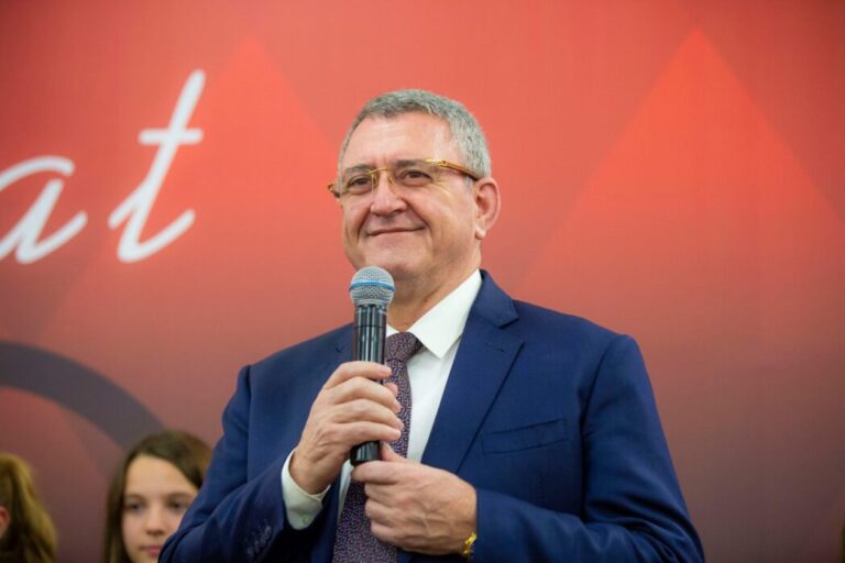 Duka mesazh Rejës: Fito dy ndeshjet e nëntorit