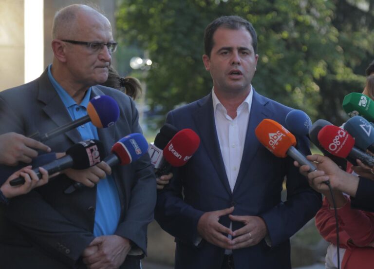 Opozita i përgjigjet Gjiknurit: Po vazhdoni t’i bëni ndyshimet kushtetuese fakt të kryer