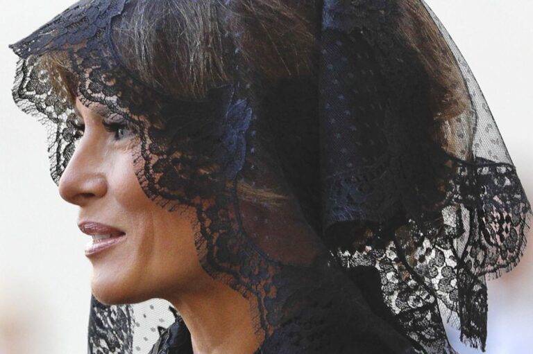 Ka Covid-19, reagimi i parë nga Melania Trump: Lutjet e mia shkojnë për të sëmurët
