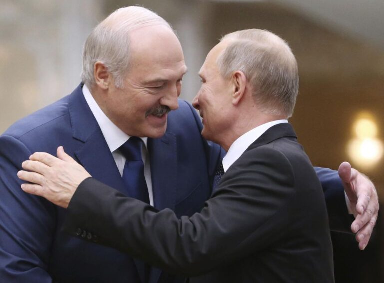 Putin ”kërcënon” Bjellorusinë: Lukashenko të shohë sinjalet që po i jep populli