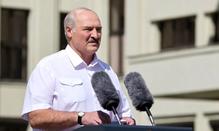 Protesta dhe grevë/Presidenti i Bjellorusisë: Dorëzoj pushtetin pas referendumit