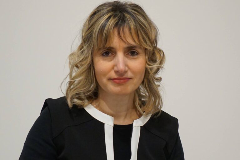 Poetja Kurti nderohet në Itali si ”Akademike dhe Presidente nderi” e Enciklopedisë Poetike