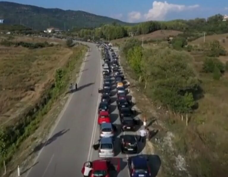Bashkia Finiq, thirrje qeverisë greke: Situata në Kakavijë është tragjike! Hapni pikën e kalimit të Qafë Botës