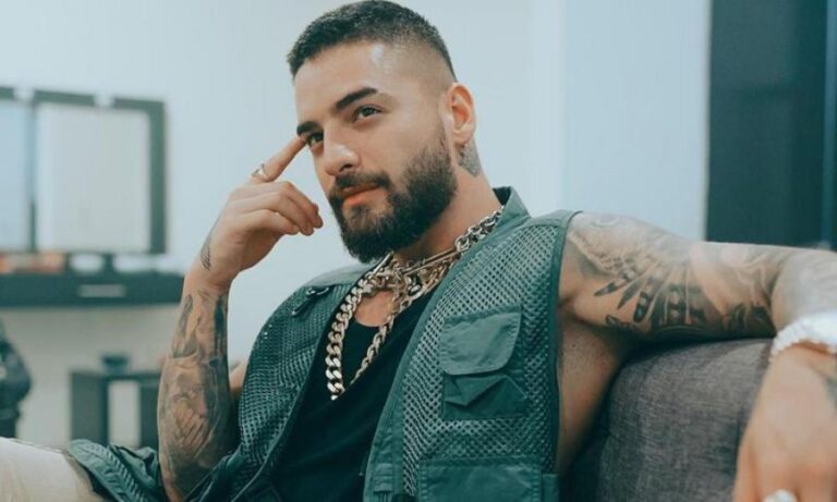 Pas ndarjes nga Natalia Barulich, Maluma fotografohet në krahët e kësaj vajze
