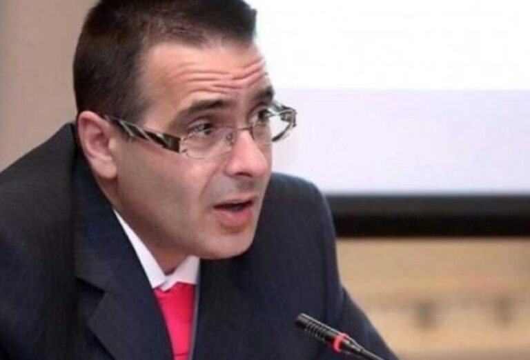 Antimafia apo antimedia?