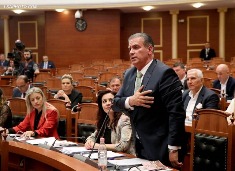 Fitoi betejën me Covid-19, deputeti ka një mesazh për të gjithë