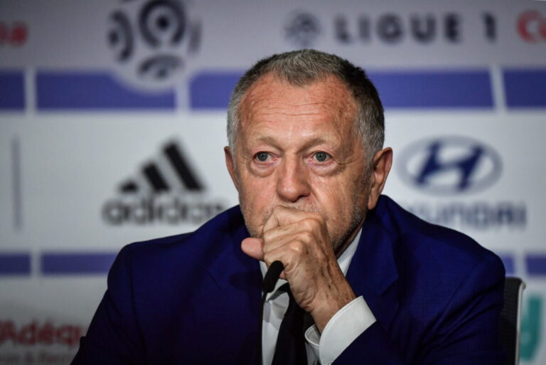 Presidenti i Lyon-it sulmon Juven: U përpoqen të ushtronin presion ndaj arbitrit!