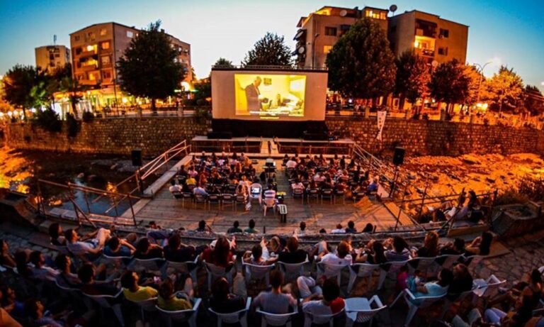 “Dokufest”, tani festivali kalon online