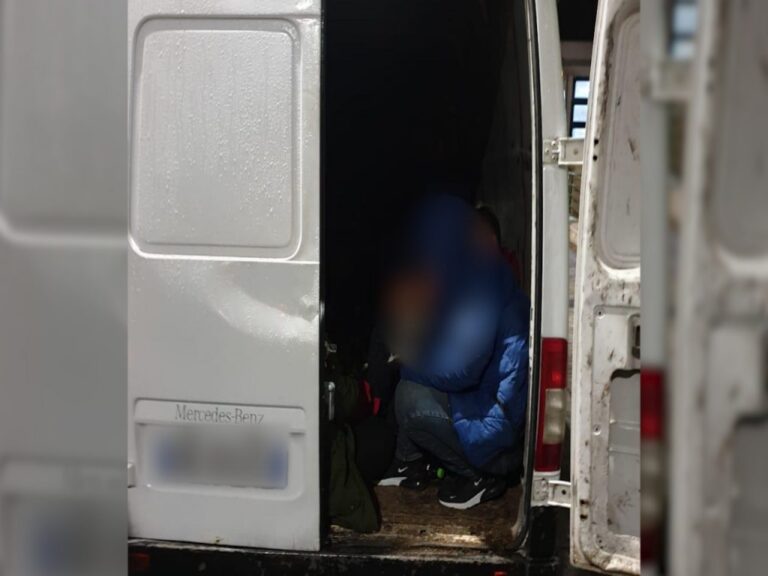 Po transportonte 34 sirianë për në Kosovë, arrestohet 40-vjeçari nga Elbasani