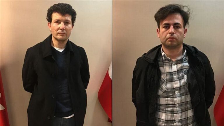 Arsimtarët e dëbuar nga Kosova nga shërbimi sekret turk dënohen me 57 vite burg