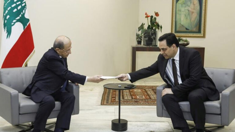 Presidenti pranon dorëheqjen e qeverisë