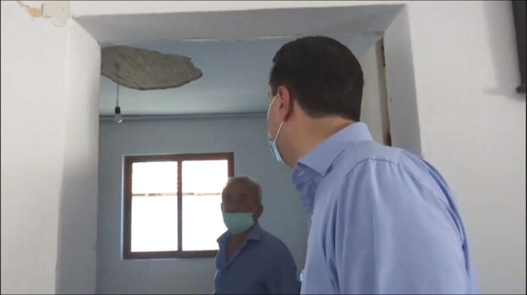 Basha viziton familjet e dëmtuara nga tërmeti në Manëz: Qeveria vjedh ndihmat, kur të vijmë në pushtet do ndihmojmë cdo shqiptar