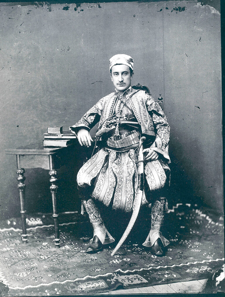 Si iu dhurua Hrushovit, kostumi i Preng Bibë Dodës, Prijësit mirditor, kandidat për Mbret i Shqipërisë në 1914