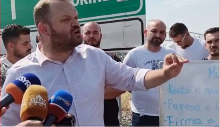 Protestë për Milot-Balldren, aktivistët: Qytetarët do paguajnë nga 20 euro për të kaluar, firma është paracaktuar