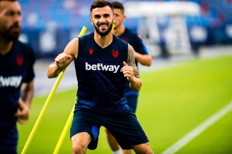 Sadiku prish kontratën me Levanten, tashmë është futbollist i lirë