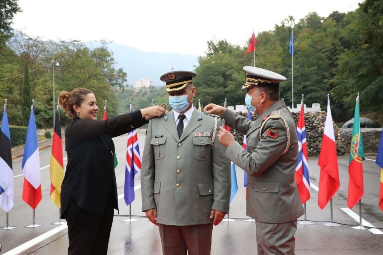 Xhaçka emëron Gjeneralin e Brigadës Ushatarake: Guri i themelit për një FA profesioniste