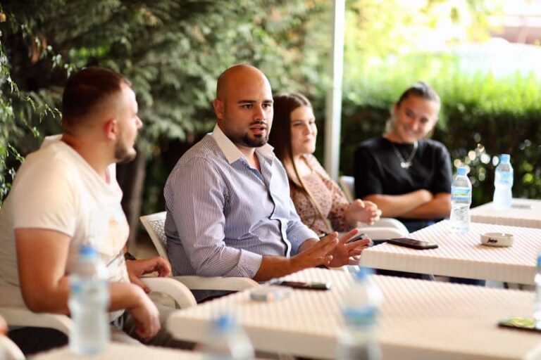 Pojana: Ndryshimi do të vijë nga rinia, të hapim derën e kthimit në atdhe