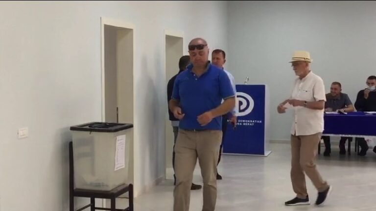 Votimi i PD-së në qarkun e Beratit, konfirmohen 24 kandidatë. Skualifikohet Astrit Veliaj