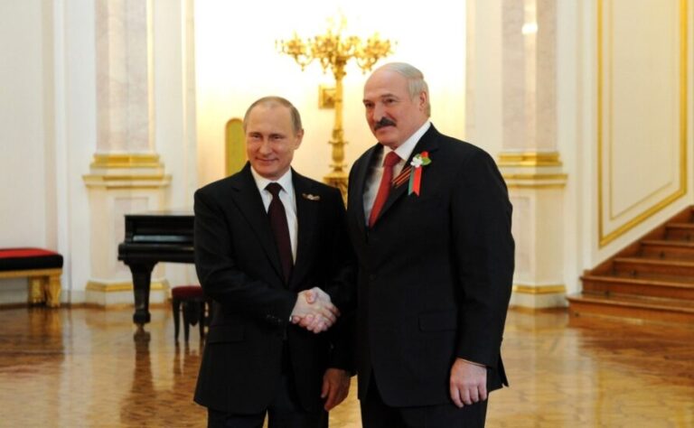 Lukashenko kërkon mbështetje nga ”vëllai i madh” Putin