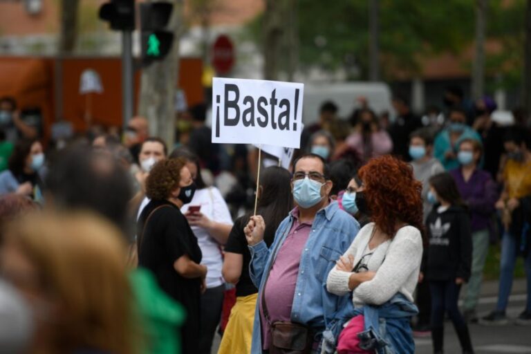 Covid-19/ “Reziston” Italia, rekord rastesh në Hungari, protesta në Spanjë