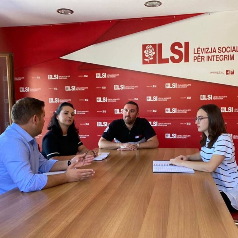 Ish-deputeti: Doktoresha e Shkencave në Filozofi i bashkohet LSI, rilindja i përbuzi intelektualët