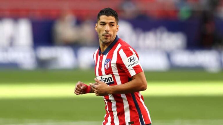 Dy gola në debutim, Simeone mahnitet nga Luis Suarez