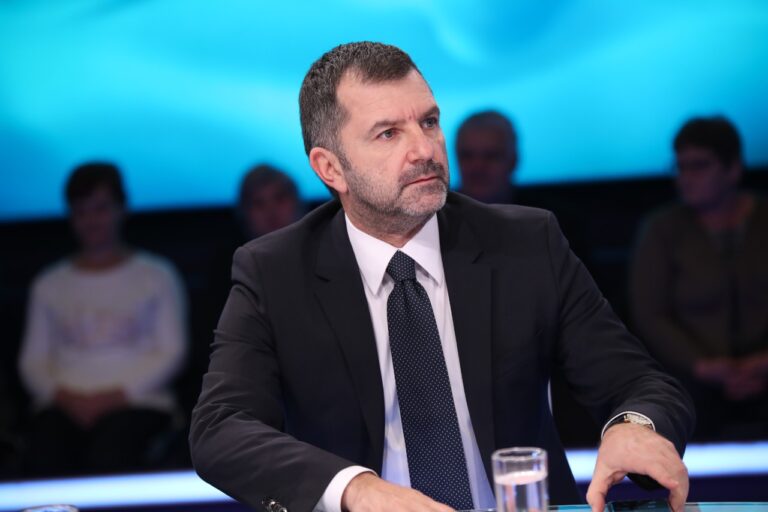 Andi Bushati: Një sprovë për të mbrojtur tradhëtarin Basha