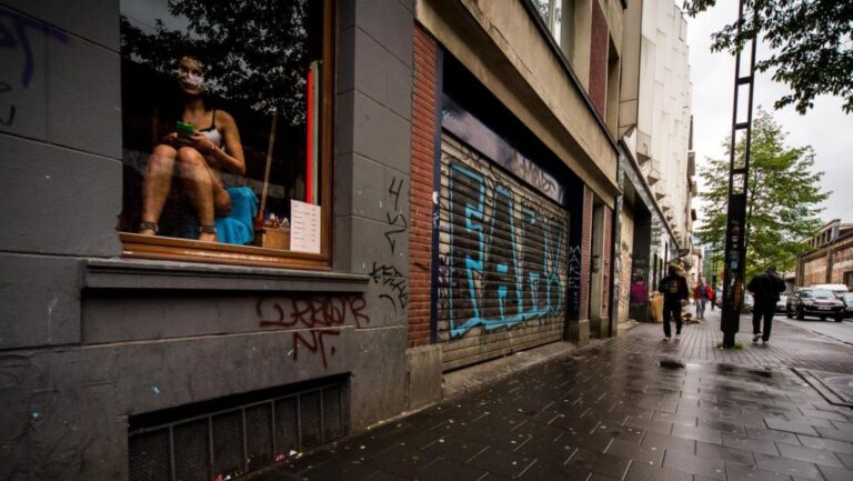 Masat ndaj Covid-19, ky shtet ndalon edhe prostitucionin