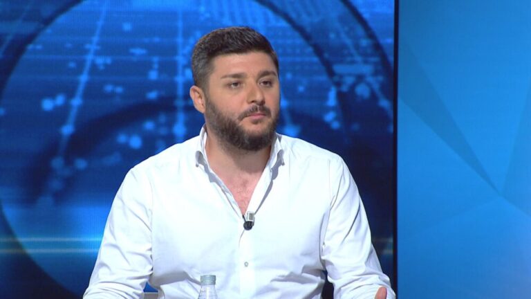 Bledian Koka: PS dhe qeveria po gënjejnë hapur. Meta nuk shahu dhe nuk dhunoi njeri