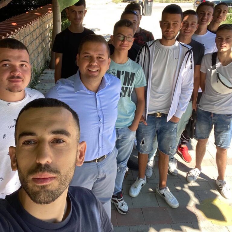 Braimllari nga Bilishti: Të rinjtë i bashkohen LSI për të ndryshuar sistemin