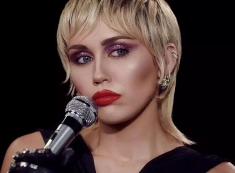 Miley Cyrus: Kam braktisur dietën vegane, truri im nuk po funksiononte më