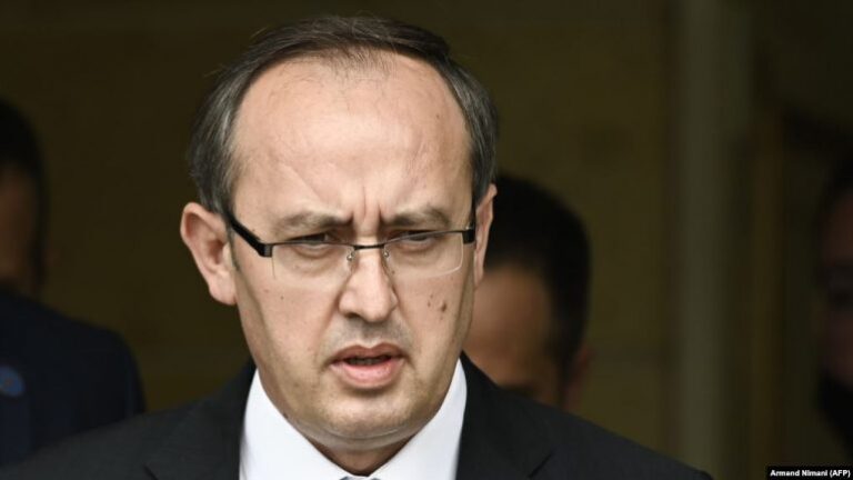 ​Hoti: Nuk gjeta harta as thika, historikisht Vetëvendosje ka qenë gabim
