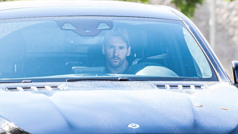 Messi rikthehet në stërvitje, 90 minuta më herët se orari i përcaktuar