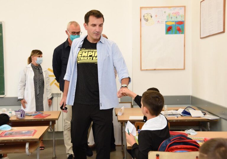 Kushte më të mira për 270 nxënësit e shkollës 9-vjeçare “Bashkim Berisha” në Ndroq