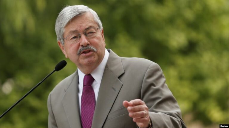 Thellohen mosmarrëveshjet SHBA-Kinë, ambasadori amerikan largohet nga Pekini