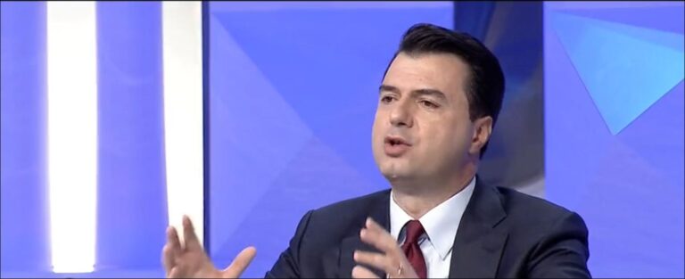 Basha prezanton programin: Vetëm 0.5% e xhiros vjetore, taksa për biznesin e vogël