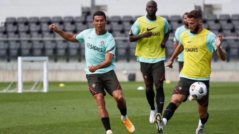 Ronaldo dëmtohet në stërvitje, mund të mungojë ndaj Kroacisë