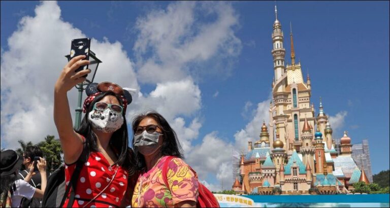 Disney pritet të pushojë nga puna rreth 28 mijë punëtorë, shkak pandemia