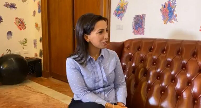 Pedagoge dhe deputete e Elbasanit/ Kush është Evis Kushi që zëvendëson Besa Shahinin te Ministria e Arsimit