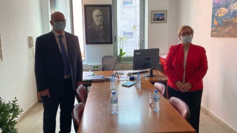 Ambasadori britanik takim me kreun e BKH-së: Ngritja e Byrosë, lajm i keq për ata që s’respektojnë ligjin