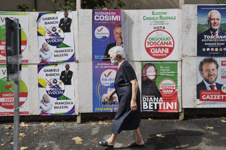 Italianët votojnë për zvogëlim të numrit të deputetëve në parlament