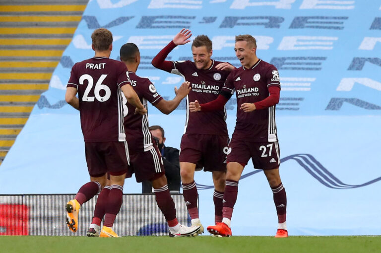 Leicester turpëron me “manita” City-in, Vardy shkëlqen me tripletë (VIDEO)