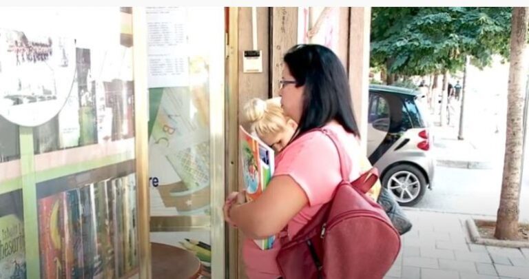 Prindërit dhe nxënësit nuk preferojnë librat e vjetër falas, paguajnë për të rinj pavarësisht rritjes së çmimeve