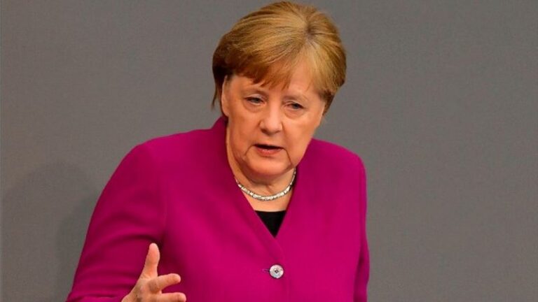 Helmimi i kundërshtarit të Putin, Angela Merkel ultimatum Rusisë: Ndëshkoni përgjegjësit!
