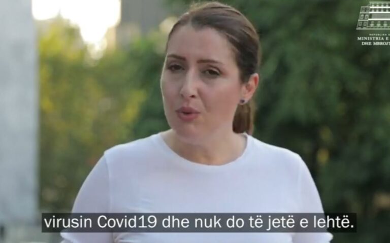 “Nuk do të jetë e lehtë”, Manastirliu mesazh para hapjes së shkollave. Thirrja për mësuesit, prindërit e nxënësit