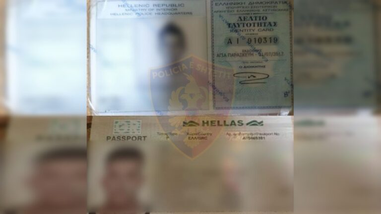 Falsifikonin pasaportat, dy të rinj në pranga. 30-vjeçari do shkonte në Angli me të dhëna të rreme