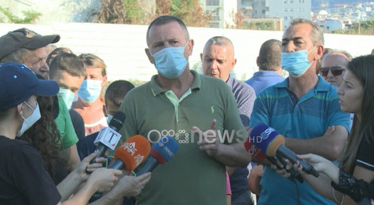 “Merrni tokën dhe mos u ngopshi, por na dëmshpërbleni”, protestë kundër devijimit të Lanës