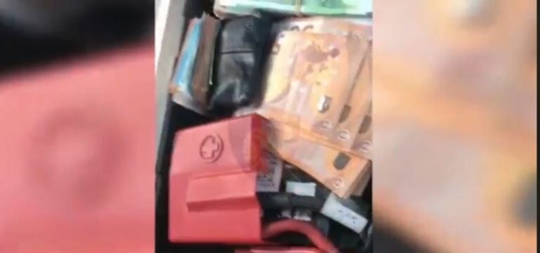 VIDEO/ Kontrabandë me 60 mijë euro dhe bizhuteri floriri, pranga 48- vjeçarit në Portin e Durrësit, me minibus po shkonte drejt Francës
