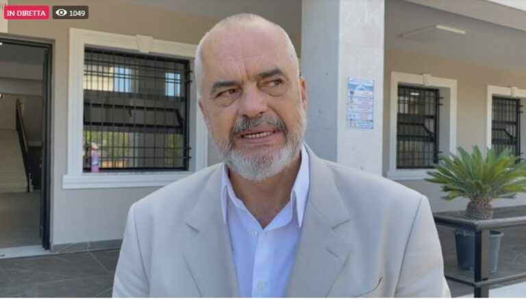 “Hajde shpjegoja Zahos se pse s’duhet të takojë shokun”, Rama porosi drejtuesve të shkollave: Të jeni të duruar, jo me britma