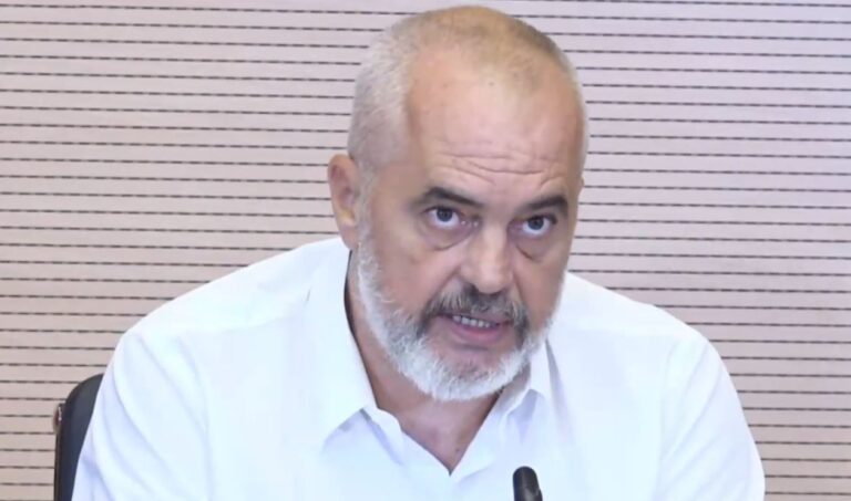 Rama: Në çdo shkollë do të ketë nga një punonjës të Shëndetit Publik
